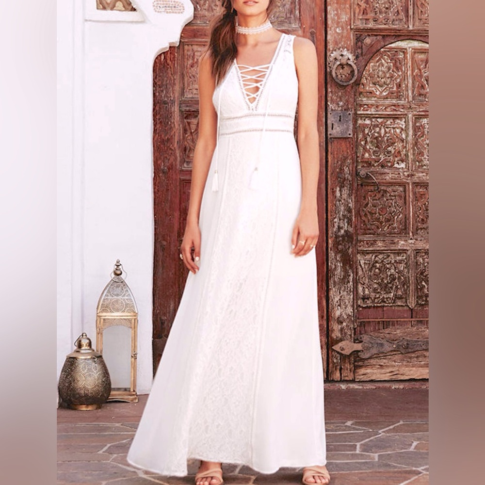 LuLu’s White Lace-Up Maxi Dress XS Boho Wedding Guest Gown Open Back